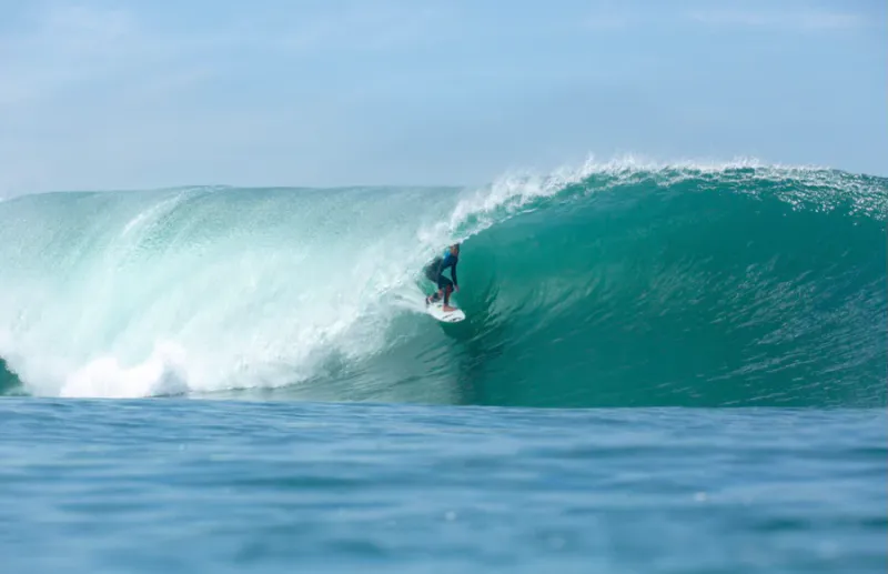 The MGX V5 - 6.6ft 19.7/8 x 2.5/8 - 35L Red Rails Step-up